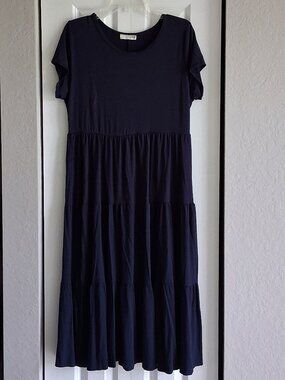 Forever Rose Couture Short Sleeve Tiered Navy Blue Maxi Dress Women's Size 1X